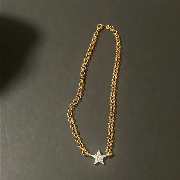 Gold Star Pendant Necklace - Picture 5 of 6